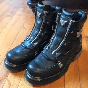 Harley Davidson boots excellent condition.